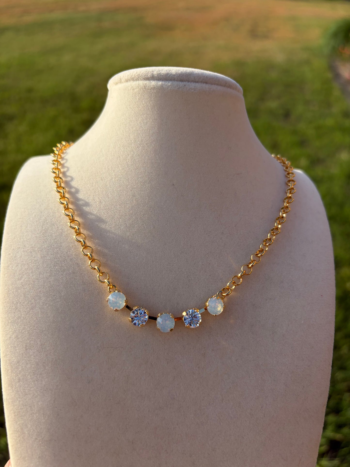 Classic Queen Necklace